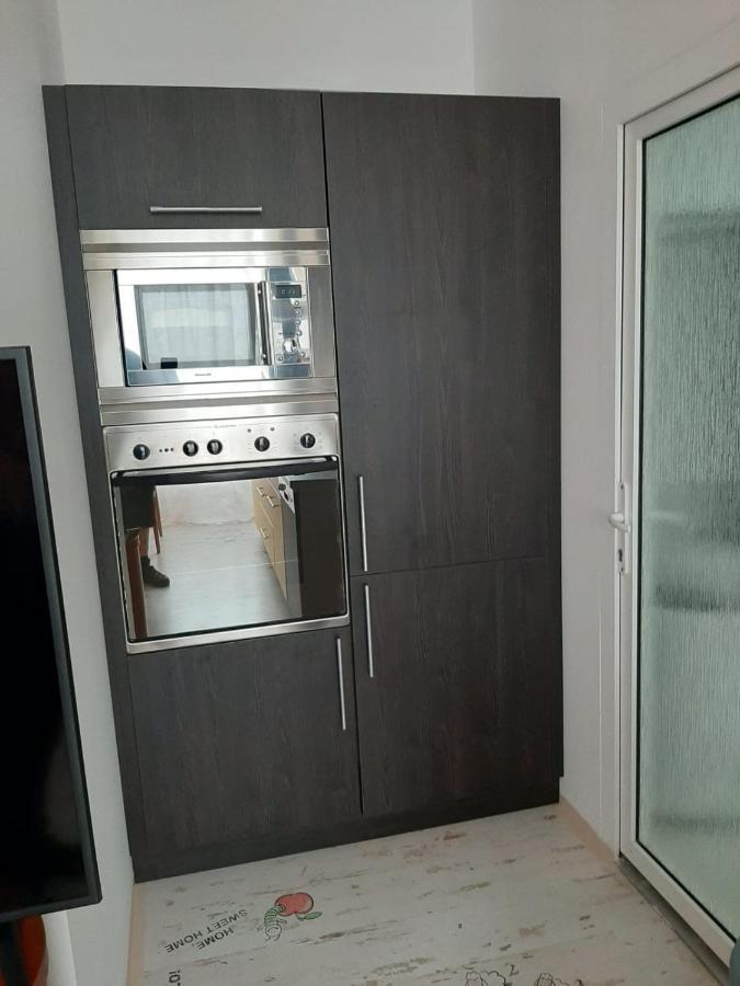 Zluty Apartman A6 V Chomutove Lägenhet Exteriör bild